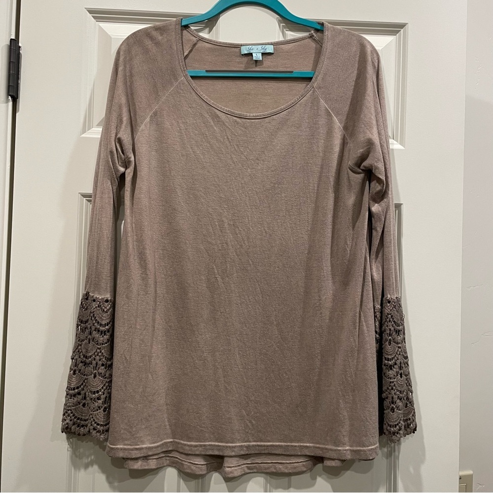 She + Sky Long Embroidered Bell Sleeve Shirt